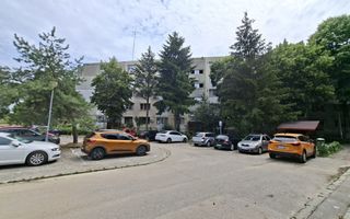 Apartament 4 camere Nord ,Etaj 3 la Poarta Scolii nr 14 - Poză 2