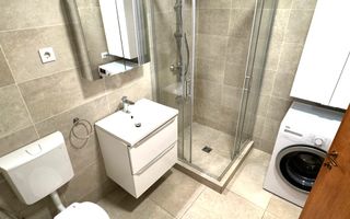 2 camere, Andrei Muresanu,Grand Hotel Italia, Trifoiului - Poză 8
