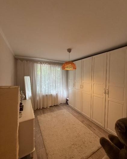 Vanzare Apartament 3 camere, etaj 1, 2 băi, renovat, mobilat, utilat - Sector 5 - Poză 13