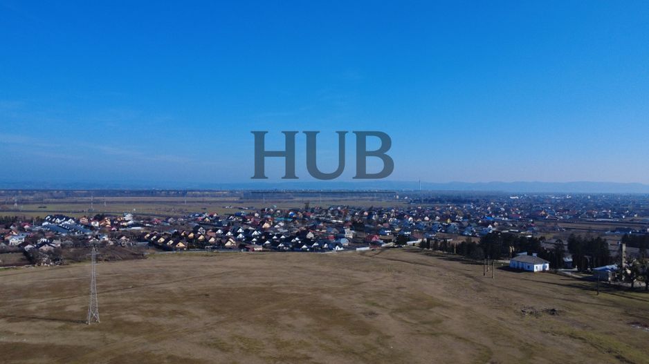 Teren intravilan pentru dezoltare cartier de case - de vanzare - Poză 1