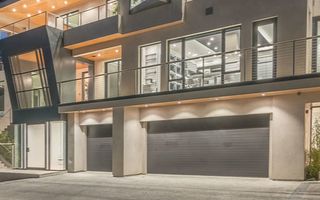 Casa deosebita in zona semicentrala - Poză 16