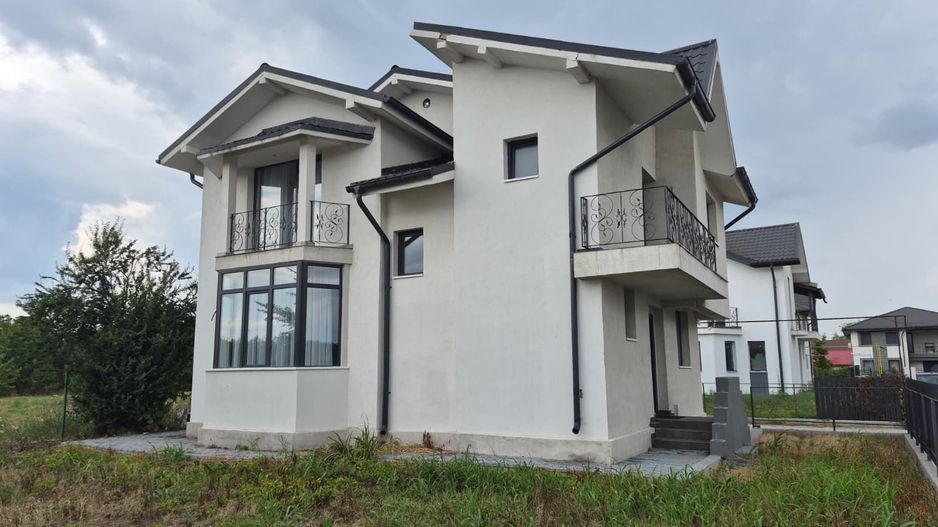 Casă P+1 + Pod - Snagov – vedere la pădure, teren 360 mp - Poză 3