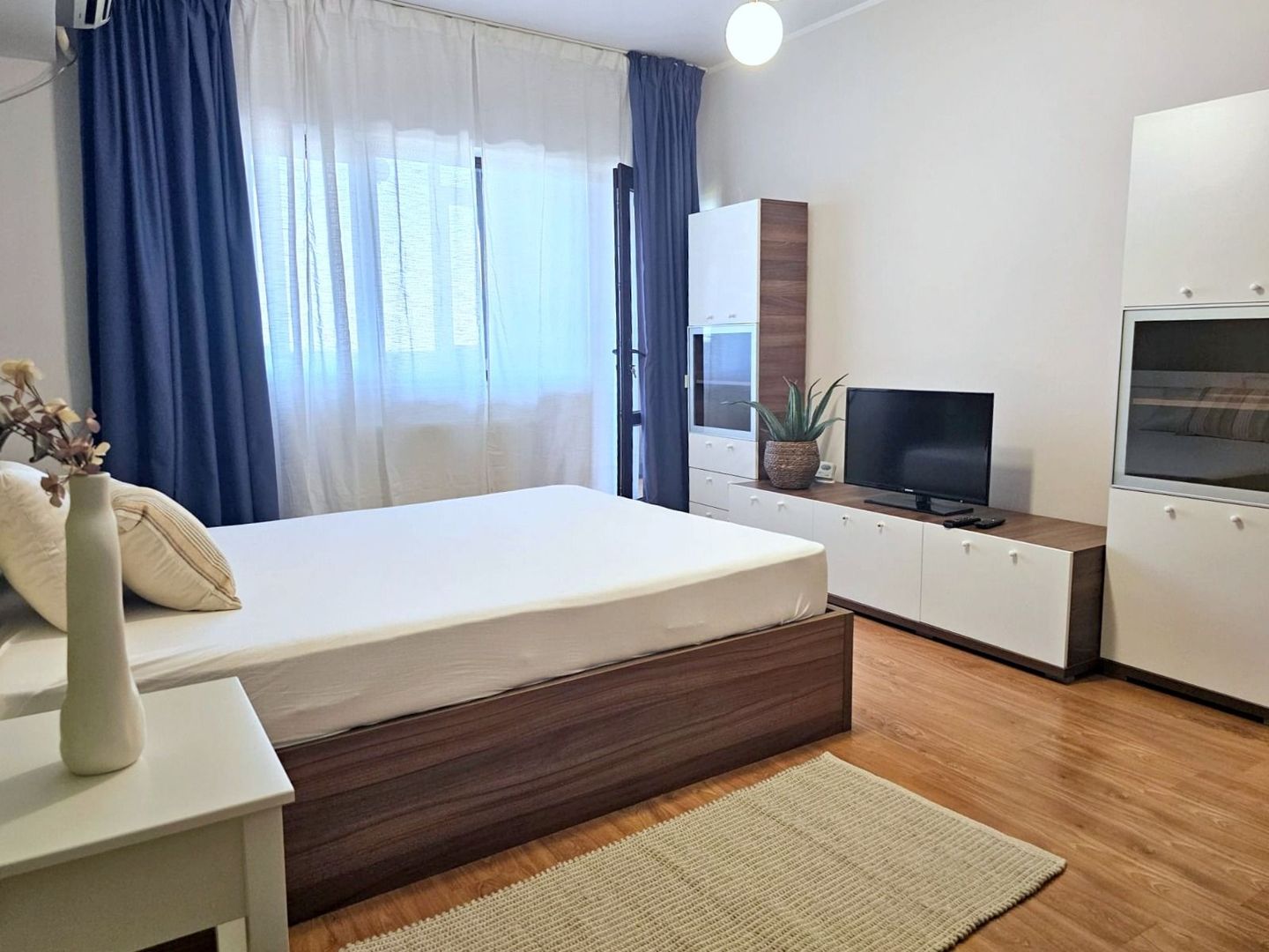 De inchiriat o camera Italian Residence, etaj 9/12, 420 euro - Poză 10