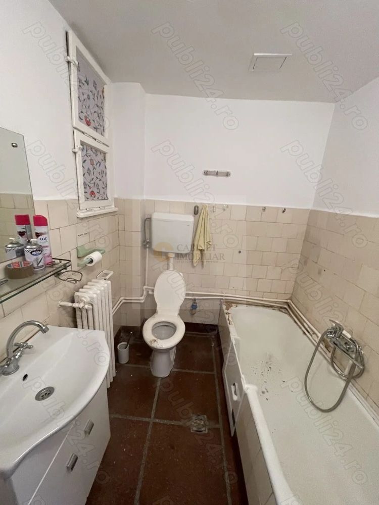 Garsoniera in bloc interbelic | Parc Cismigiu  | De renovat | Etaj 1/5 - Poză 3