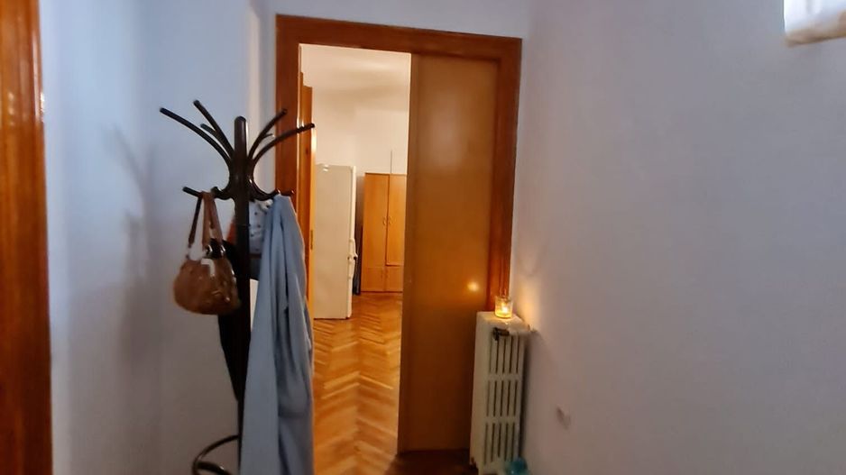 Apartament generos zona Piata 700 - Poză 7