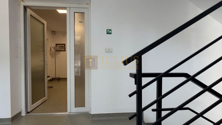 100mp utili; 5 încăperi, pentru activități medicale. - Poză 3