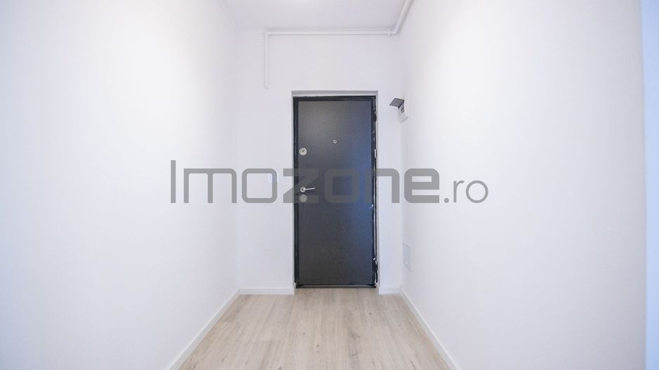 Ansamblul Primavara, 2 camere, decomandat, 74mp, finisat modern si centrala noua - Poză 8