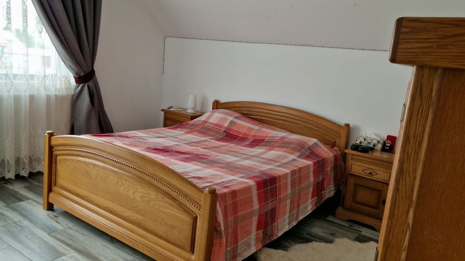 SE VINDE | Casa generoasă în Camirzani | Suceava - Poză 14