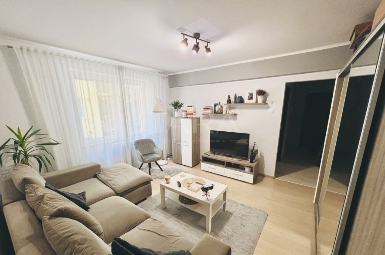Apartament 2 camere în zona Facultatii de Litere. - Poză 1