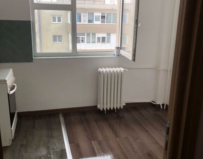Vanzare Apartament 2 Camere Renovat Modern Vitan/Olimpia/Auchan Cu Etaj Tehnic - Poză 3