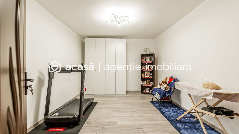 Casă în Vinga – restaurată Integral 2025 | 3 camere | teren generos - Poză 8