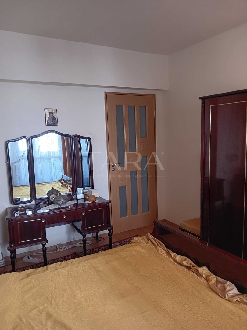 Apartament cu 3 camere decomandate, 2 băi și balcon închis, Zorilor. - Poză 6