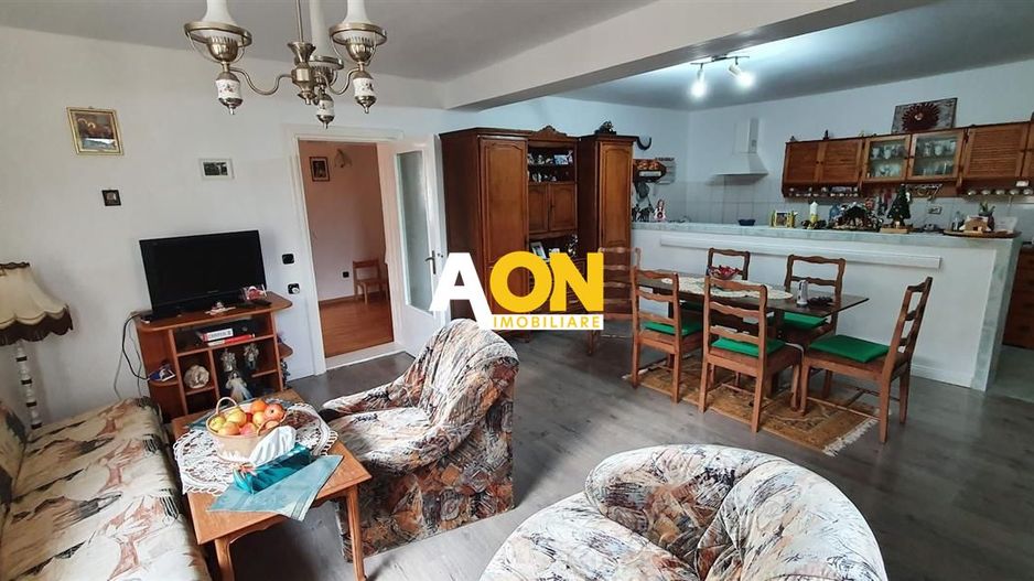 Casa cu 1064 mp teren, ideala pentru pensiune - Poză 8