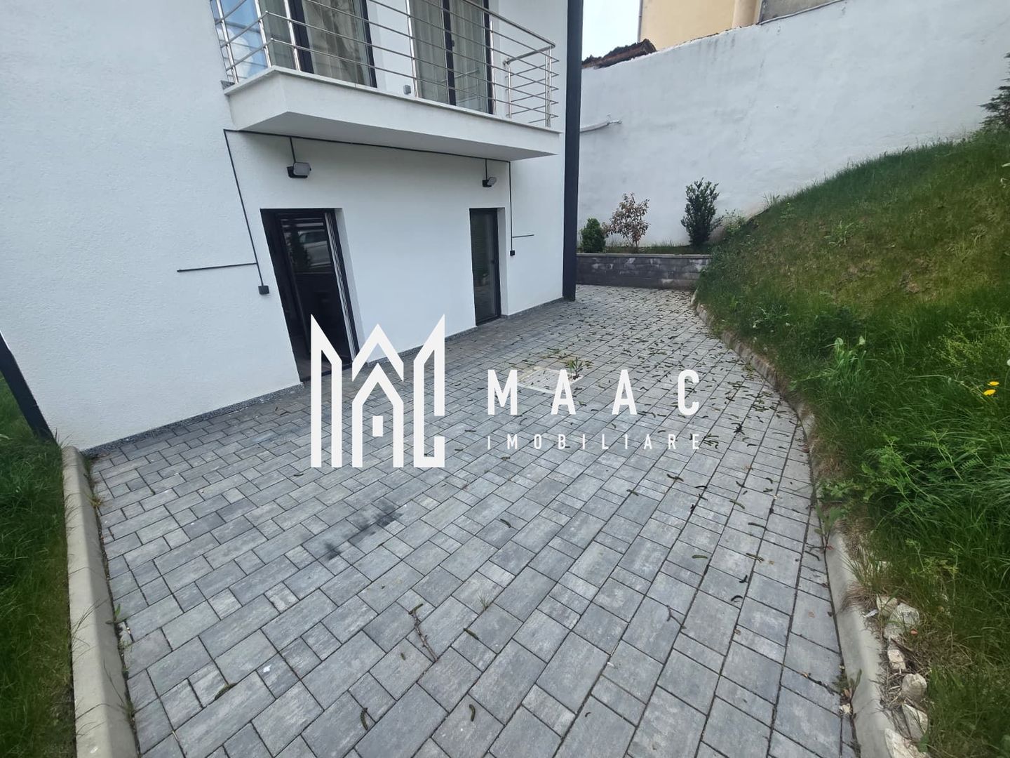 Apartament modern 3 camere gradina 2 locuri parcare Turnisor - Poză 10