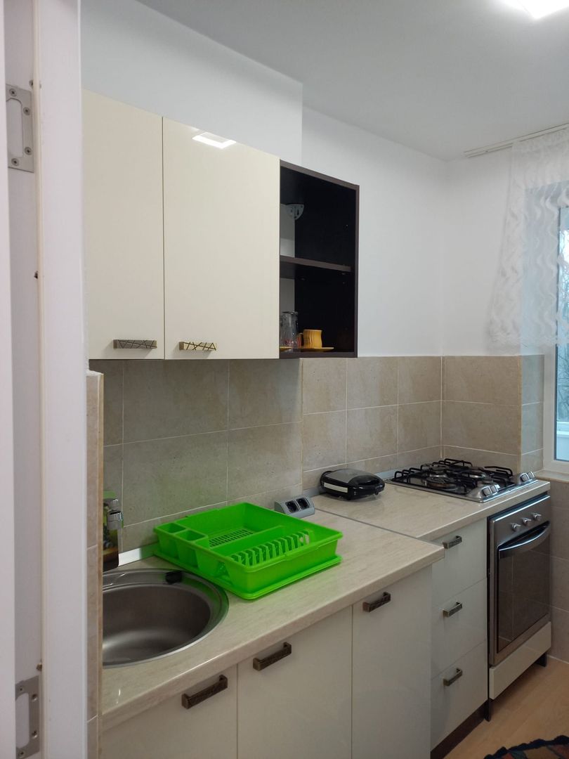 AP. 2 CAMERE BABA NOVAC, BUCATARIE INCHISA, MOBILAT/UTILAT COMPLET - Poză 6