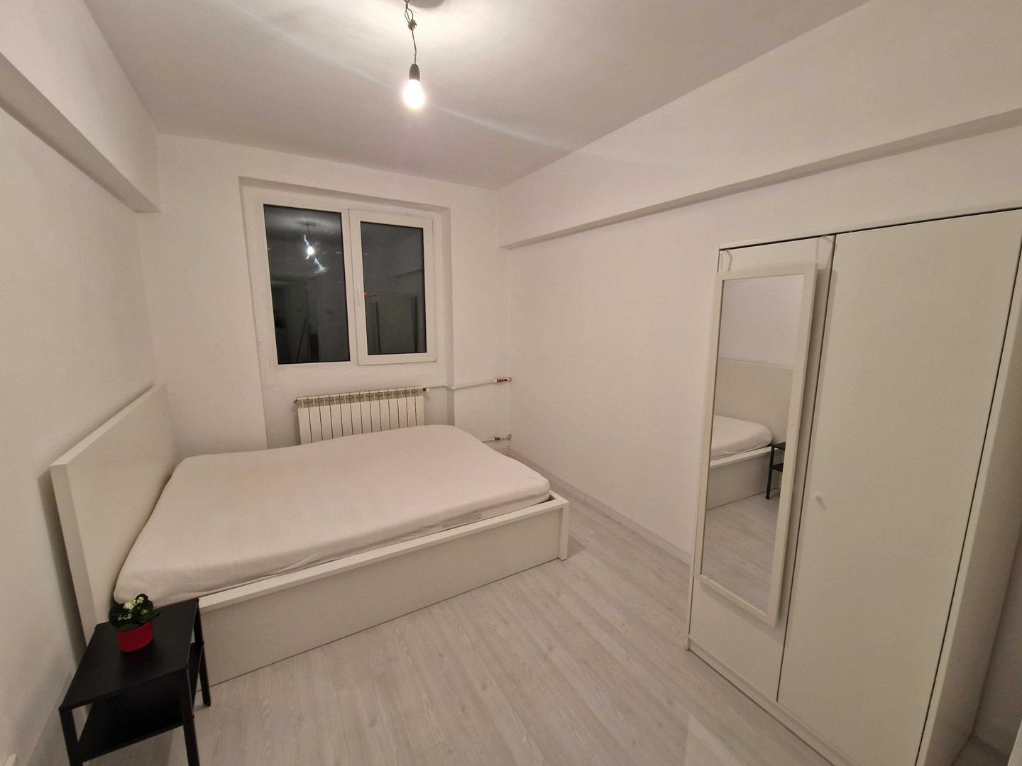 Închiriere Apartament 3 Camere – Zona Tineretului (Metrou) - Poză 1
