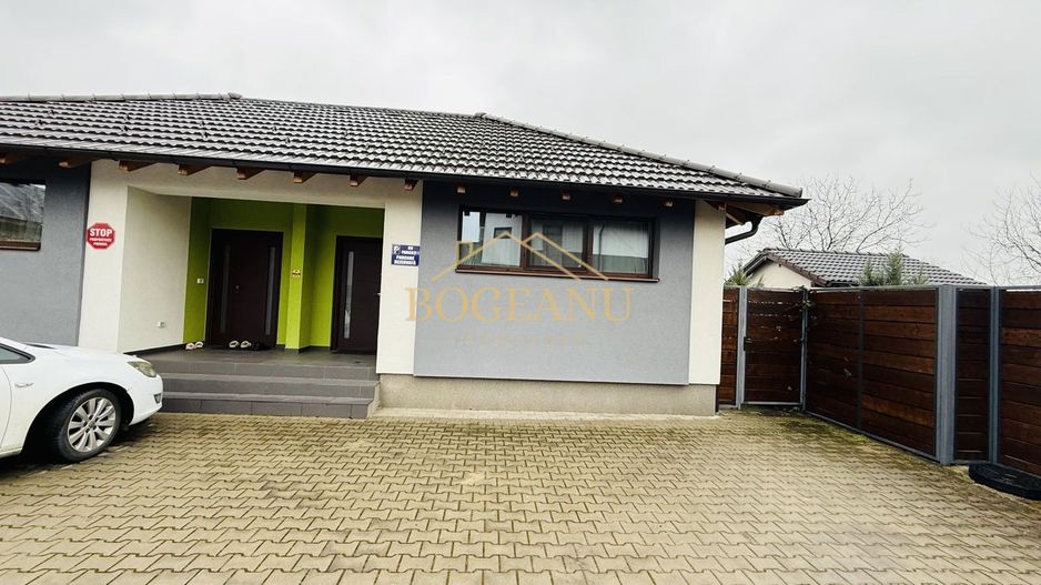 BG132-Apartament 2 camere,curte privata,terasa-Giroc - Poză 1