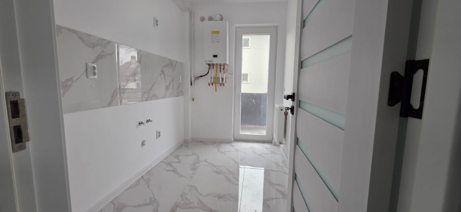 APARTAMENT 2 CAMERE CU  LOC PARCARE INCLUS CUG LUNCA CETATUII - Poză 7