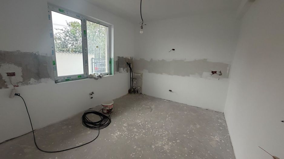 CASA INDIVIDUALA - TEREN 450 MP, TOATE UTILITATILRE, COMISION 0% - Poză 5