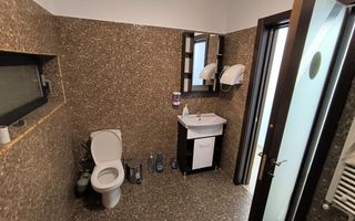 CENTRU ANAF (cod03)- Birou luminos si cochet ! - Poză 7