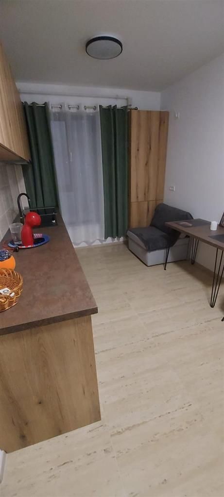 1 camera parter loc de parcare BLOC NOU-Benzinaria ESSO - Poză 21