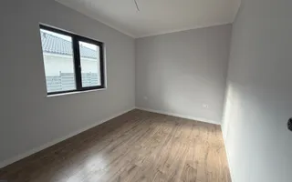 Casa de vanzare, 4 camere, zona Nord, Utrafinisata!!! - Poză 12