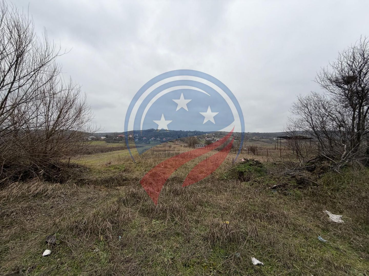 TEREN INTRAVILAN TOATE UTILITATILE LA 13 KM CRAIOVA - Poză 3