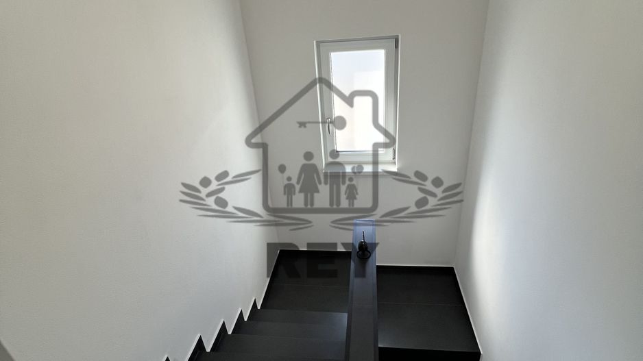 Duplex la cheie 4 camere | Calea Cisnădiei | Arhitecților - Poză 21