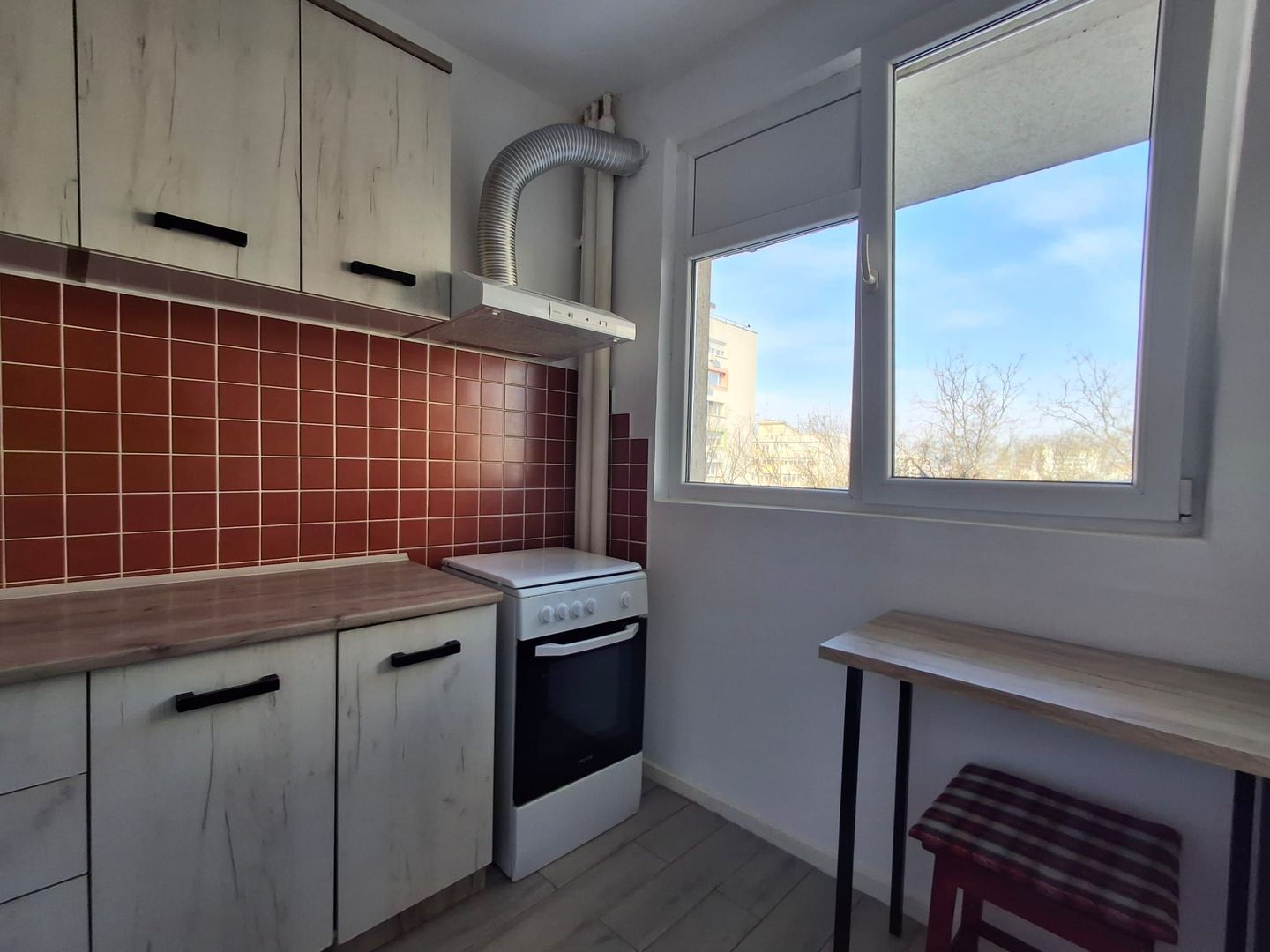 AP. 2 CAMERE 1 MAI, RENOVAT, BLOC REABILITAT, METROU 5 MINUTE - Poză 4