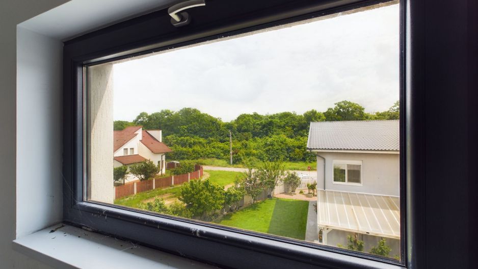 Casă în Dumbrăvița lângă pădure - Poză 2