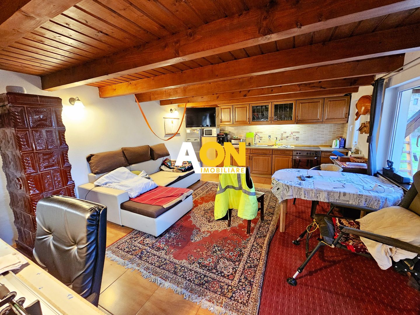 Casa cu 2 corpuri de cladire, 504 mp teren, Lipoveni - Poză 15