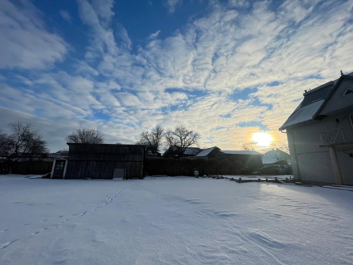 🏡 Casă modernă cu 15 ari teren | Zonă liniștită | Vicov de Sus - Poză 18