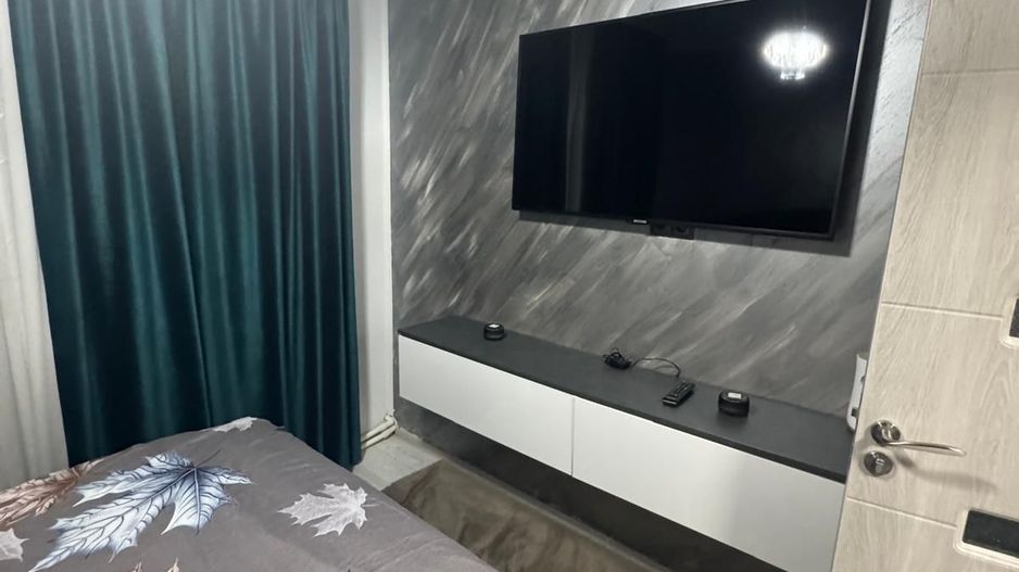 Apartament 3 camere de vânzare – Tineretului, bloc turn - Poză 8