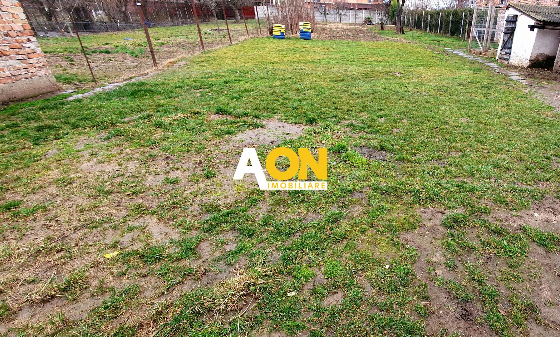 Teren intravilan cu casa, 1173 mp, la asfalt, zona Cetate - Poză 1