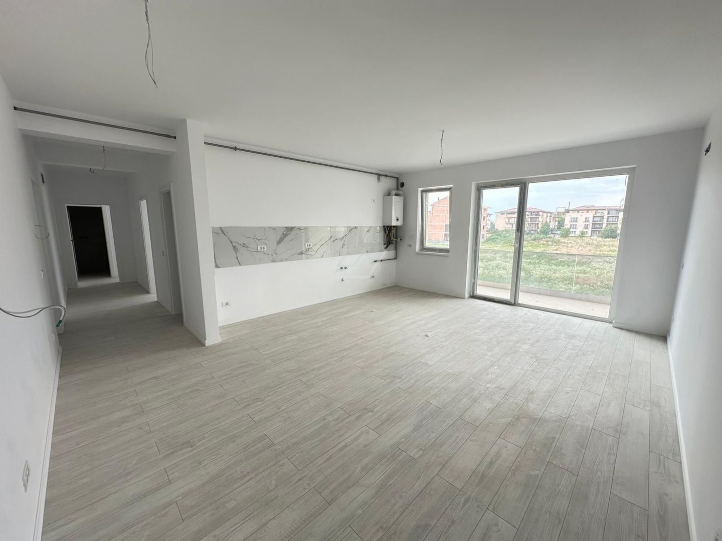 Drumul Boilor - Lidl. Etaj 1. 2 bai. 2 locuri parcare. - Poză 2