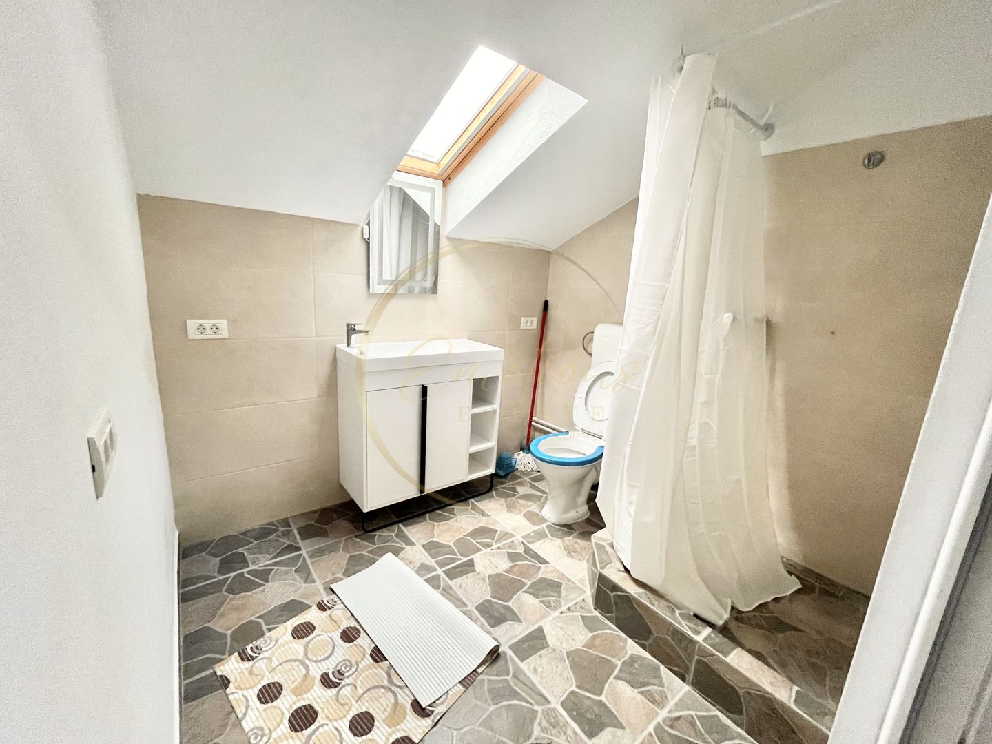 OCAZIE | Apartament 4 camere cu mansarda - 85 mp - Poză 11