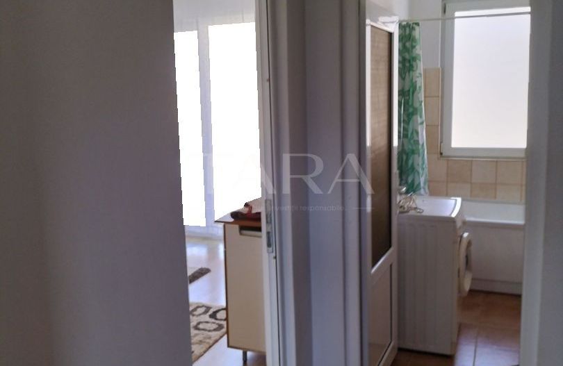 Vand apartament situat in Floresti - Poză 6