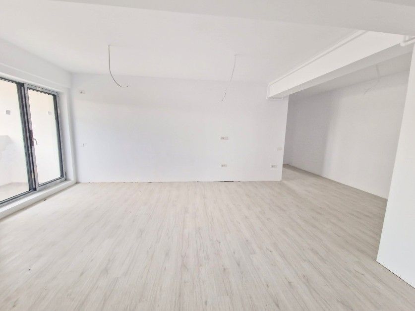 Apartament 2 camere Otopeni | parter înalt + terasă | include parcare - Poză 2