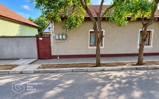 Casă de vânzare Arad- zona Confectii - Poză 2