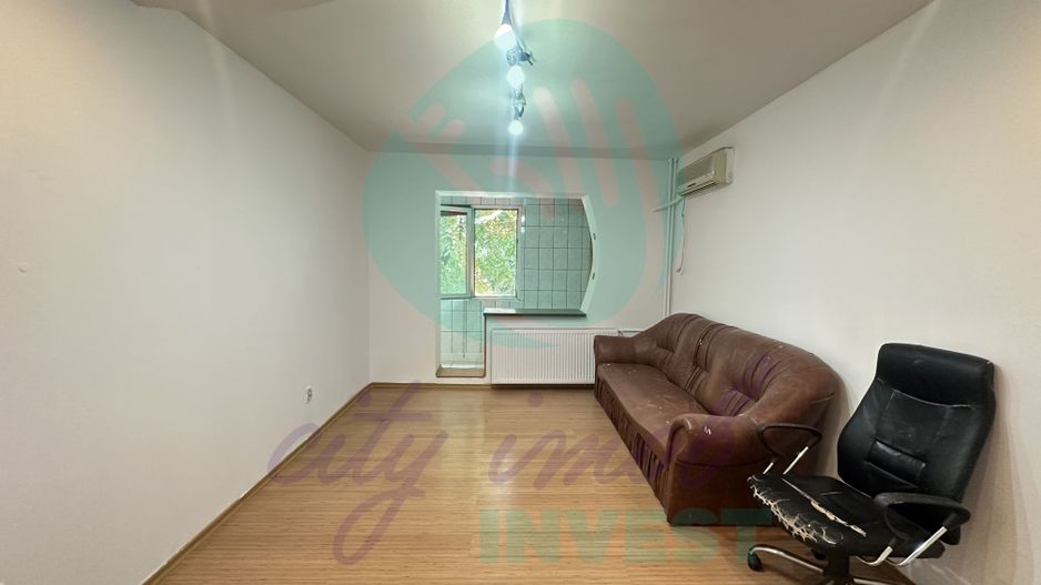 3 camere decomandate in apropiere de METROU, PARC si MALL - Poză 2