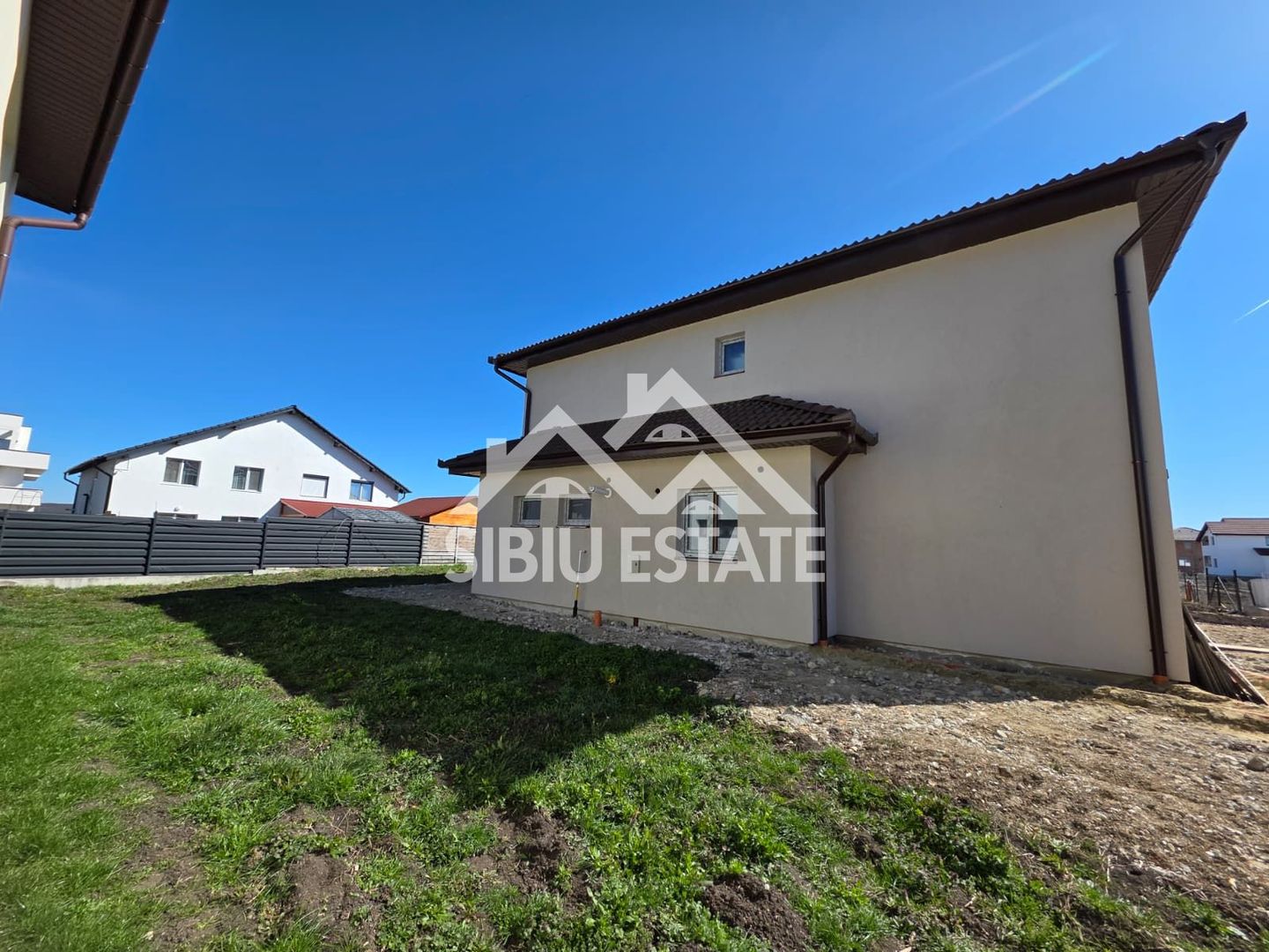 Duplex 5 camere ,super pret, Sura Mica ,Sibiu - Poză 3