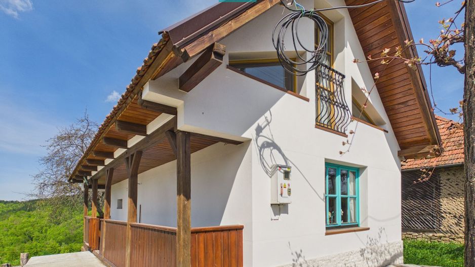 Casă pitorească de vacanță în Dulcele - Poză 1