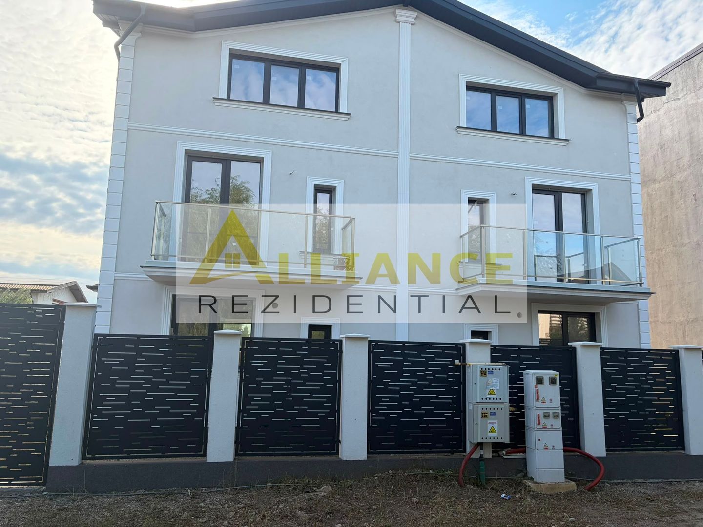 Cartier Alegria-Casa Tip Duplex-4 Camere-3 Bai - Poză 2