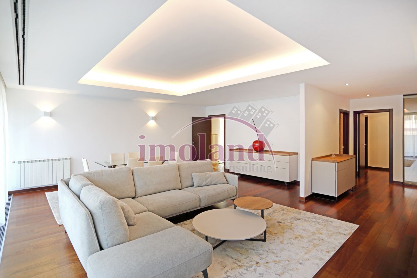 Inchiriere - apartament 3 camere + terasa - parter inalt - Primaverii - Poză 2