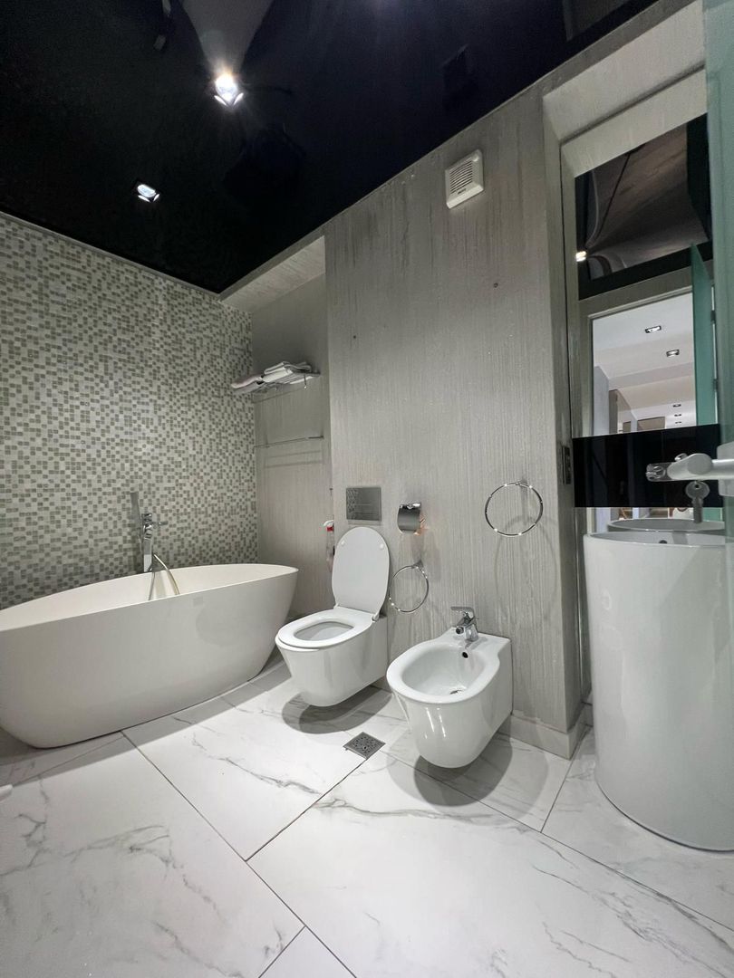 Apartament OTOPENI Central 3 camere LUX, parcare SUBTERANA - Poză 6