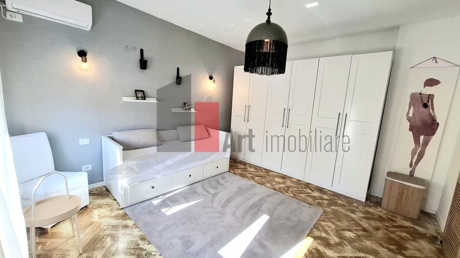 Studio modern, 32 mp,+ 20 mp anexe, zona Parcul Carol-Parlament - Poză 2