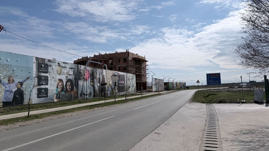 TEREN LOCUINTE COLECTIVE - Poză 2