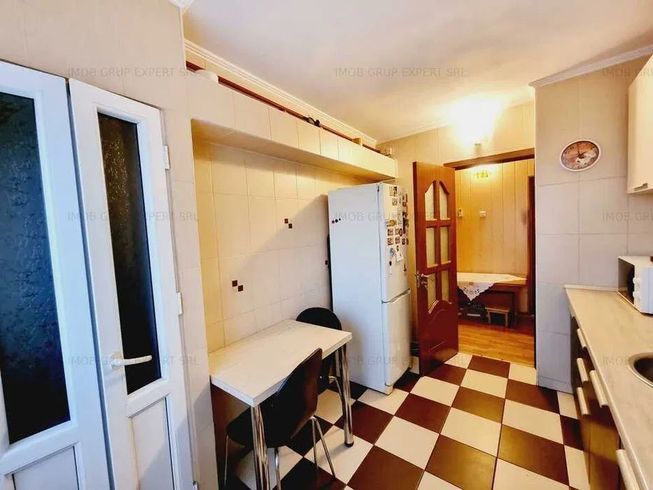 Apartament 2 camere, Micro 14 - Poză 4