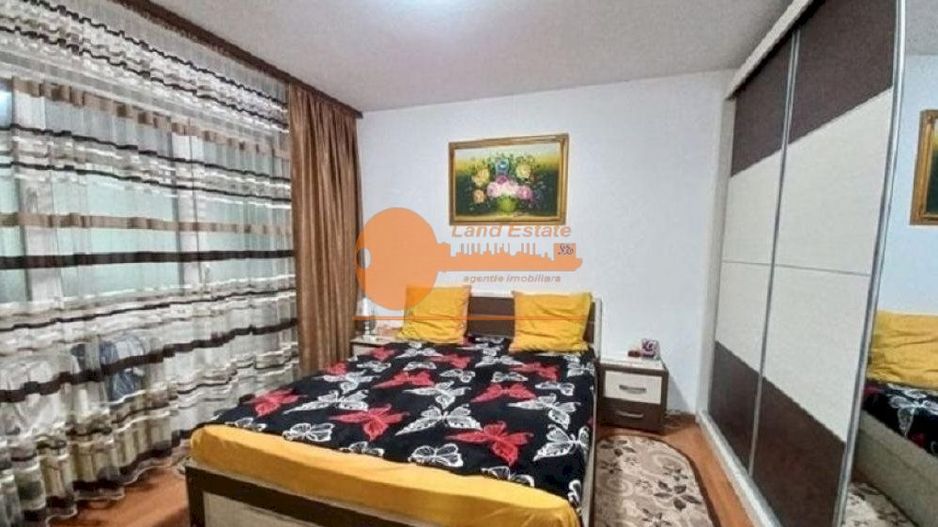 4 camere Rahova cu doua balcone si boxa - Poză 4