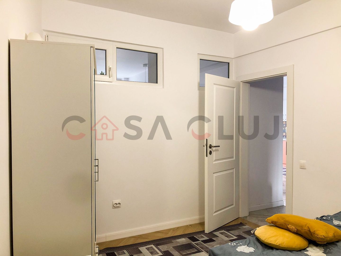 Zona Semicentrala - Modern, Etaj Intermediar, spatios - Poză 12